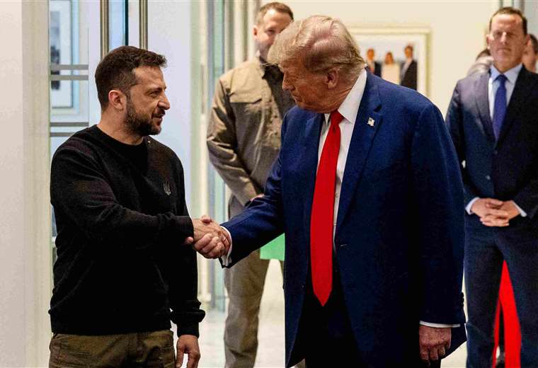 Donald Trump prometió este viernes poner fin rápidamente a la guerra en Ucrania si gana las elecciones de noviembre en Estados Unidos, después de reunirse con el presidente ucraniano Volodimir Zelenski en Nueva York.