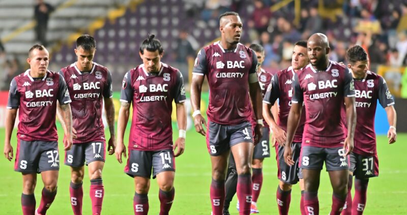 Saprissa termina humillado