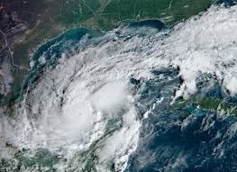 Suspenden servicios de emergencias en Tampa