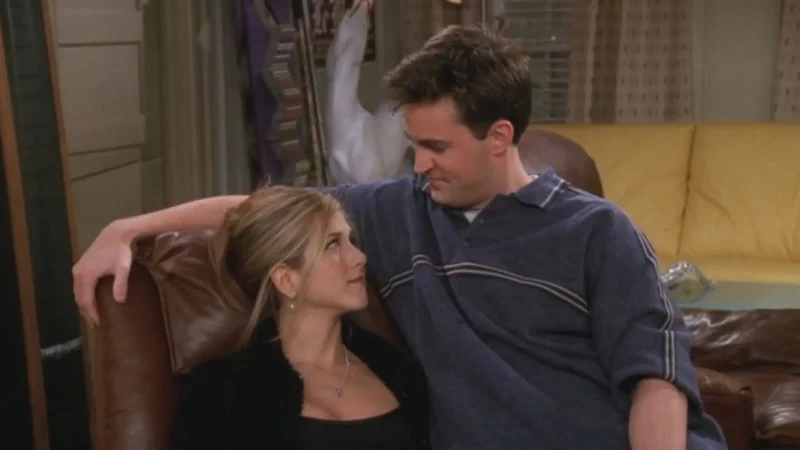 Jennifer Aniston y Matthew Perry en Friends.