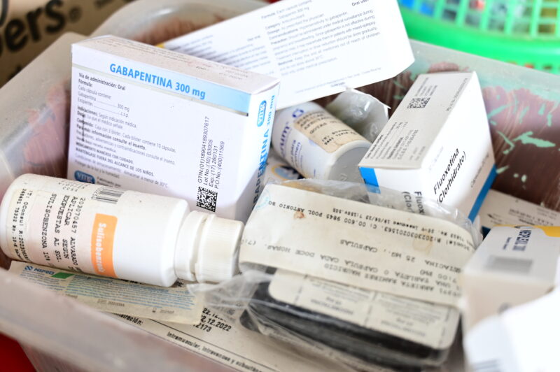 Una eliminación inadecuada de medicamentos puede generar riesgos ambientales significativos.