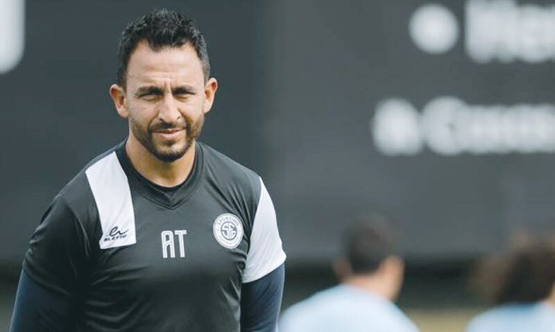 Azofeifa ya fue campeón de Alto Rendimiento con el Sporting FC.