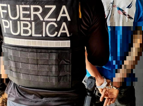 Detención robo de arma