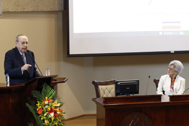 Congreso Solidarista en el Colegio de Abogados.