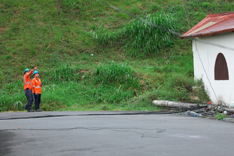 Cambiar un poste de luz cuesta cerca de ¢1,8 millones. El incidente más reciente ocurrió en Tibás.