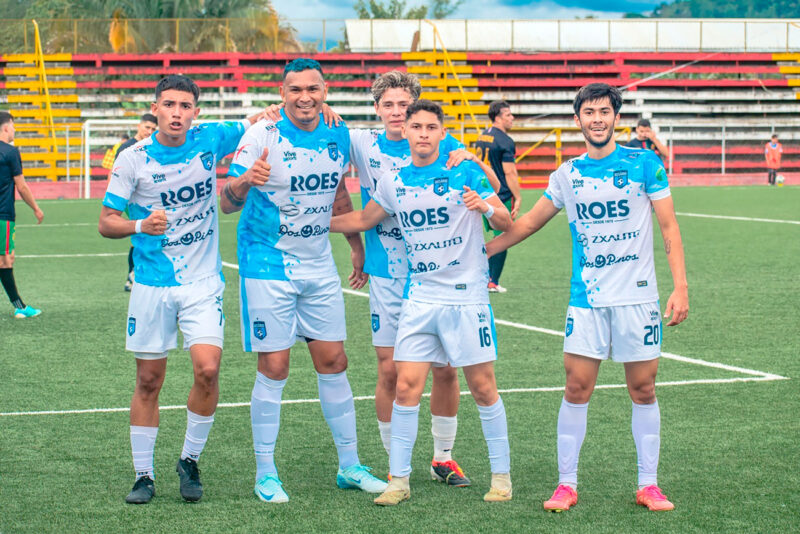 Rosario perdió 2 a 1 ante Lankester, pero se clasificó por el global.