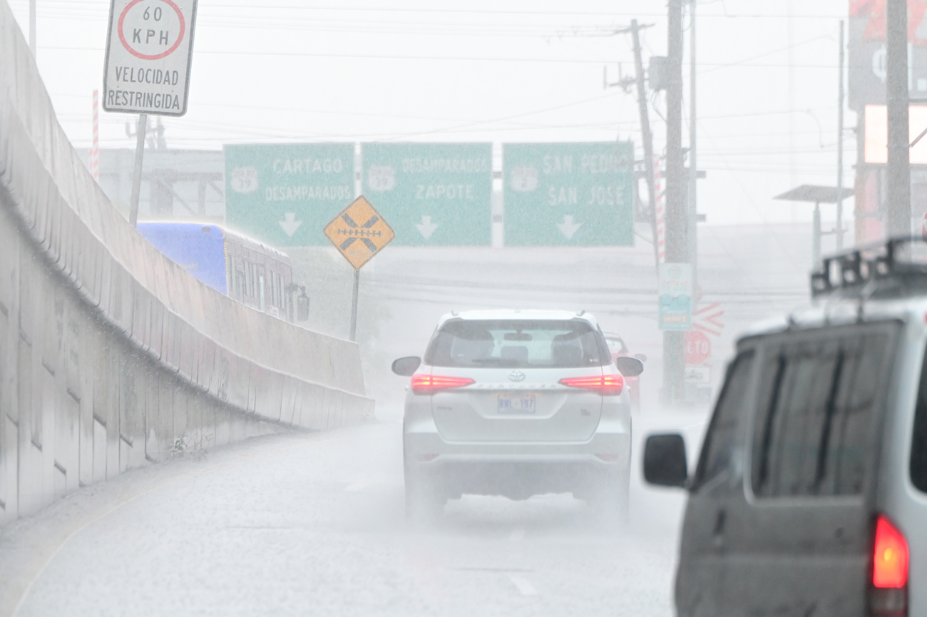 Video: Fuertes lluvias causan estragos en estas zonas