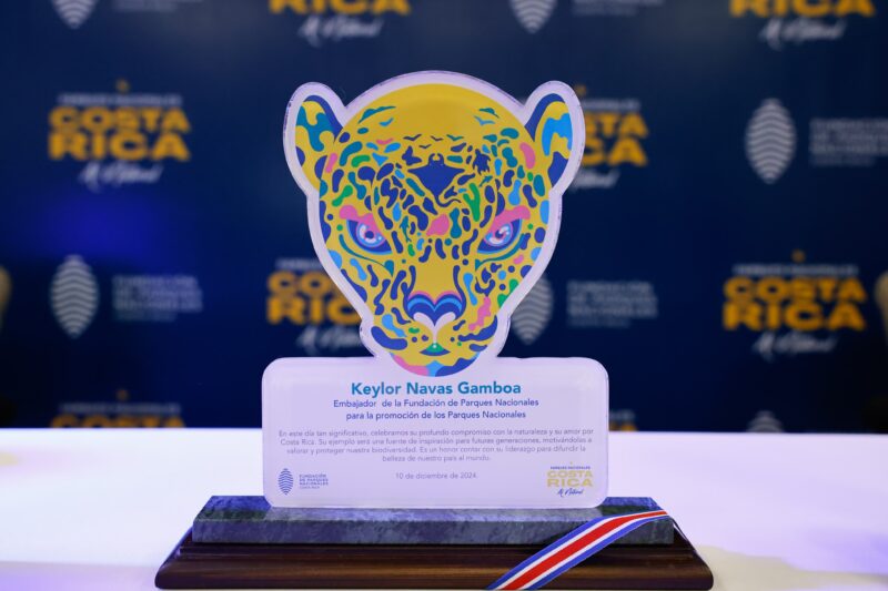 Keylor Navas, fue presentado como Embajador de la Fundación de Parques Nacionales (FPN)