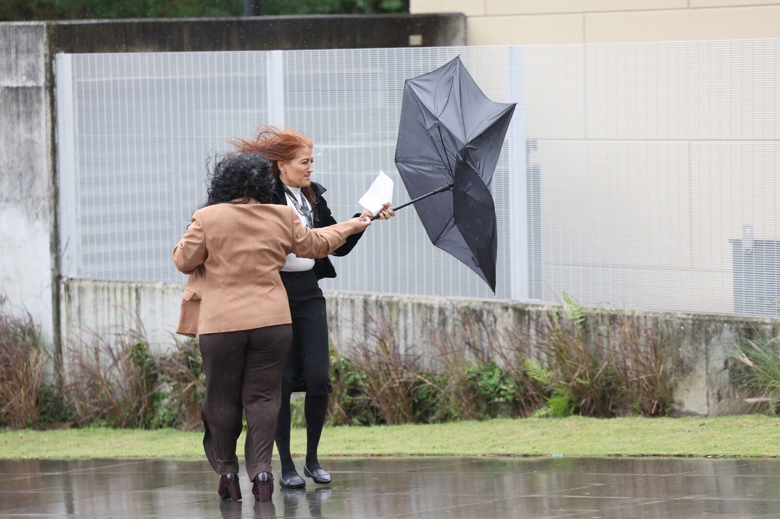 Fuertes vientos y alerta meteorológica en Costa Rica este sábado