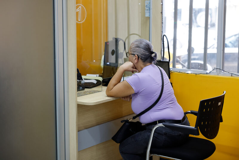 ADULTOS-MAYORES-PAGANDO-EN-MUNICIPALUIDAD--ISSAC-VILLALTA-(6)