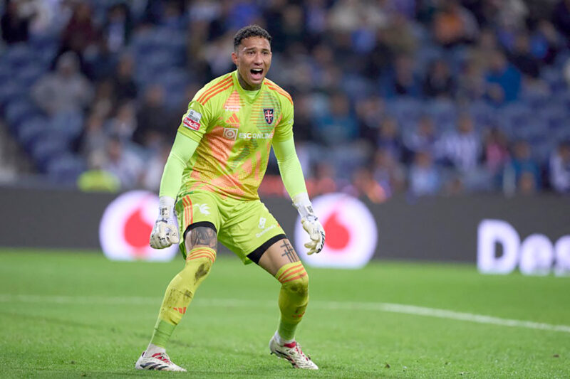 AFP__20241203__alvarezrey-notitle241202_npOHS__v1__Preview__FcPortoVCasaPiaAcLigaPor