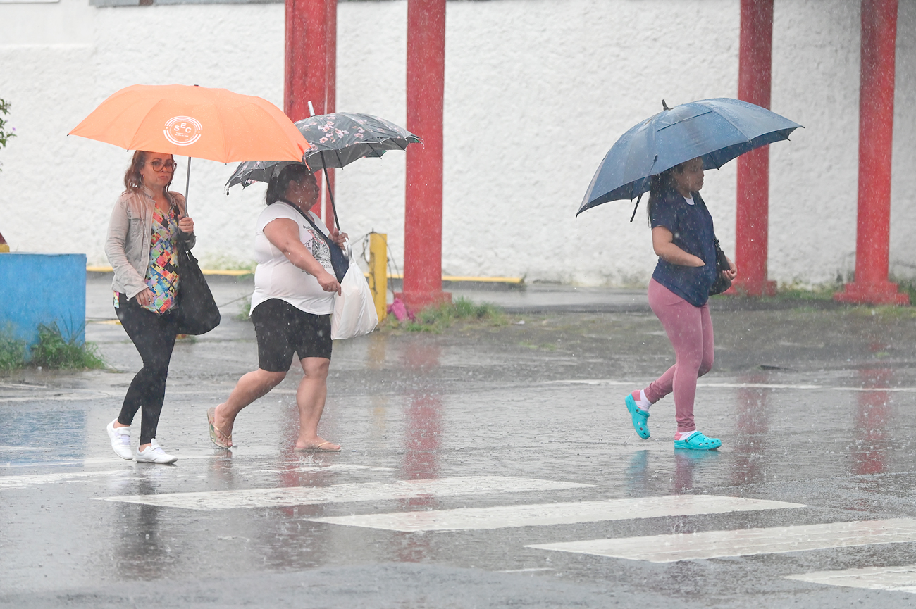 Clima Costa Rica: Fin de semana marcado por fuertes vientos y lluvias