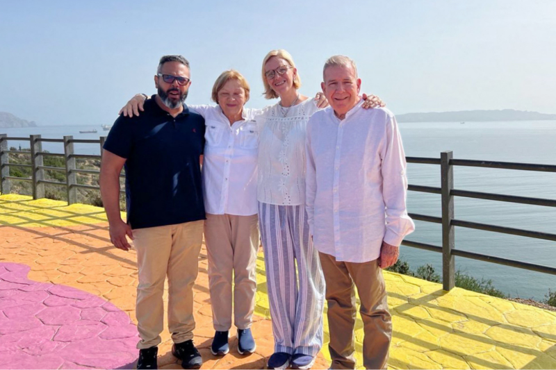 Familia de Edmundo González.