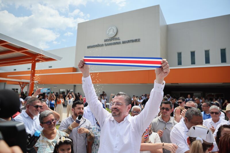 Inauguración del nuevo hospital de Puntarenas. Foto: Randall Sandoval.
