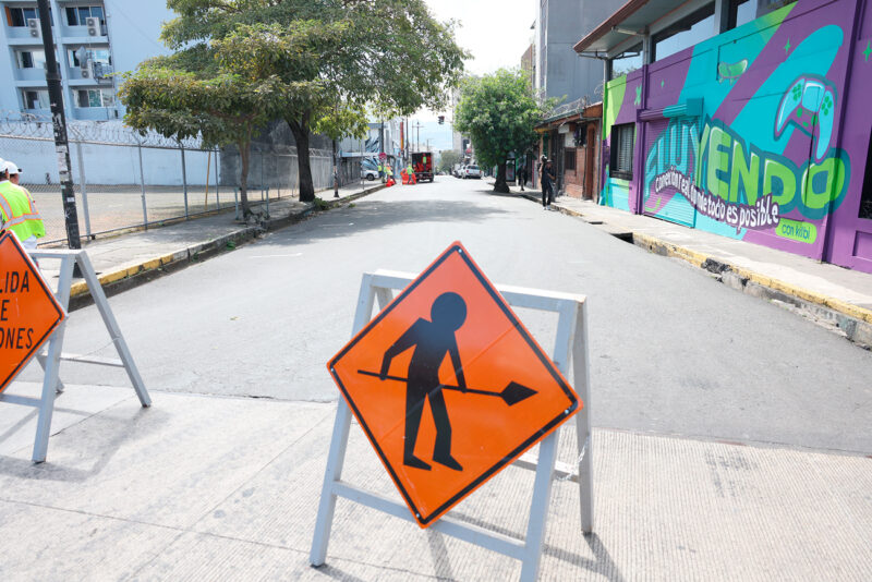 Los comerciantes esperan que los trabajos concluyan entre mayo y junio.