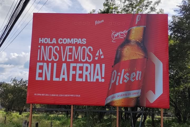 Pilsen reconoce error y retira vallas