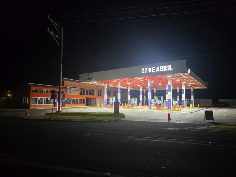 Violento asalto en gasolinera deja a empleados amordazados