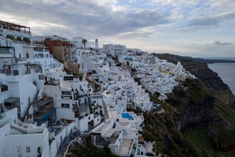 Cerca de 6 mil personas abandonan Santorini por los sismos