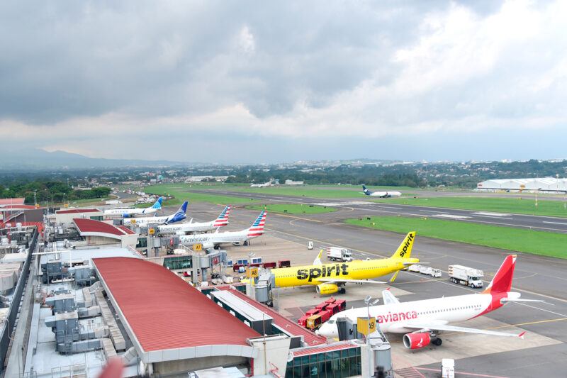 El Juan Santamaría es la principal terminal turística del país.