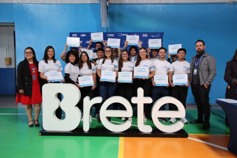 130 jóvenes cartagineses se gradúan en áreas de alta demanda laboral. Foto: Cortesía.