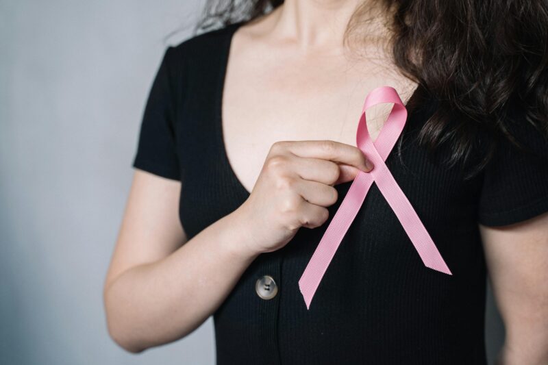 “Estamos sentenciados de por vida”: sobrevivientes de cáncer buscan justicia