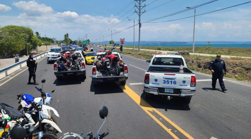 Motocicletas decomisadas en Puntarenas. Foto: MOPT.