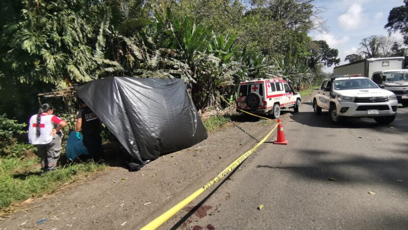 Homicidio en Limón. Foto: corresponsal Manuel Zamora. 