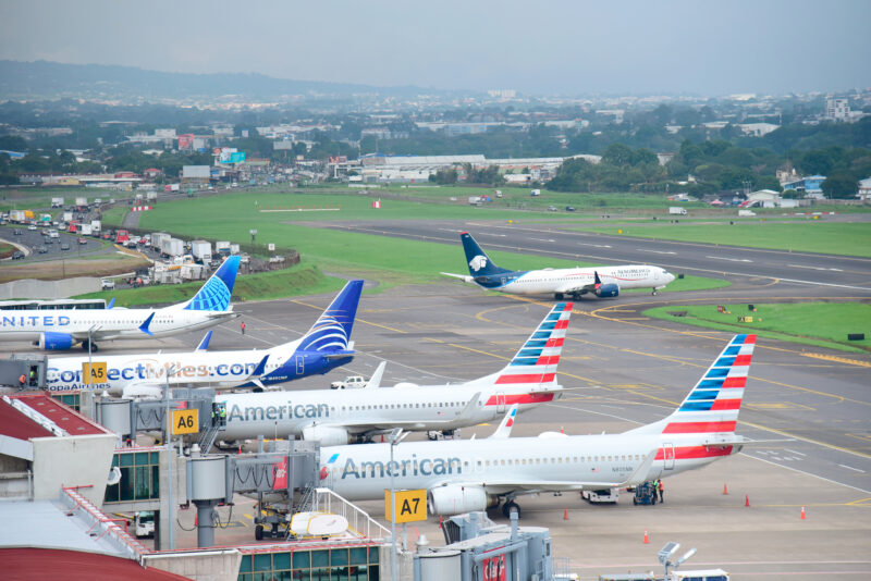 El Aeropuerto Juan Santamaría pretende expandirse hacia el oeste.