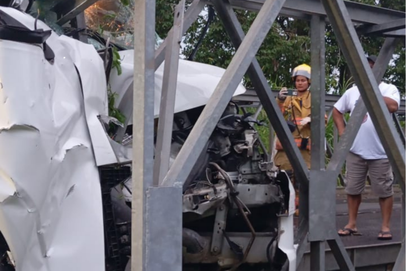 Aparatoso accidente en Limón. 
