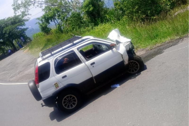 Colisión en Mora.