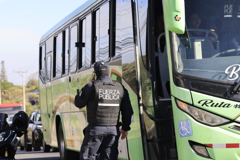 Fuerte despliegue policial. Foto: Issac Villalta. 