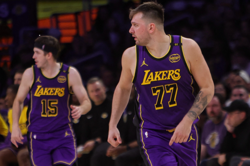 Luka Doncic en Los Angeles Lakers. 