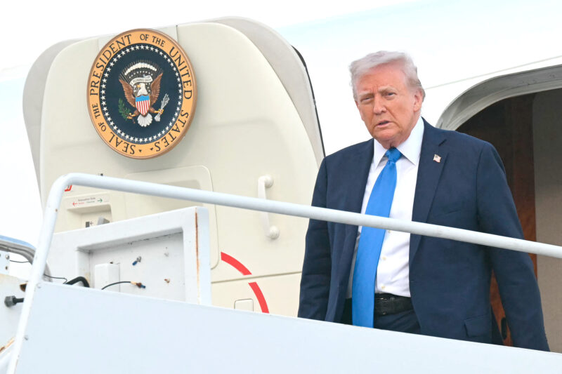 Donald Trump durante gira presidencial.