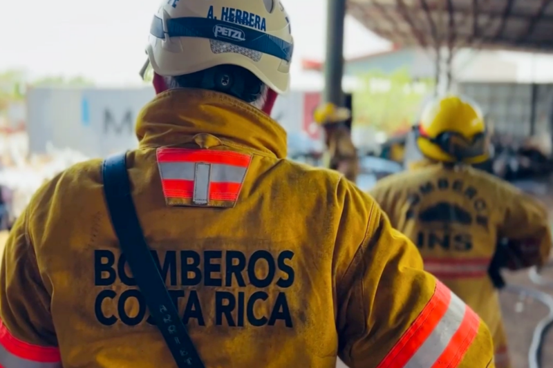 Bomberos.