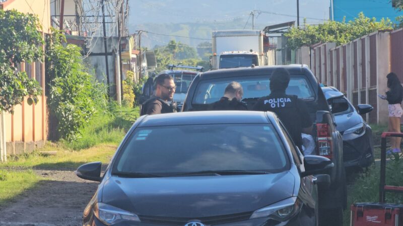Allanamientos en Alajuela. Foto: Corresponsal Roger Soto.