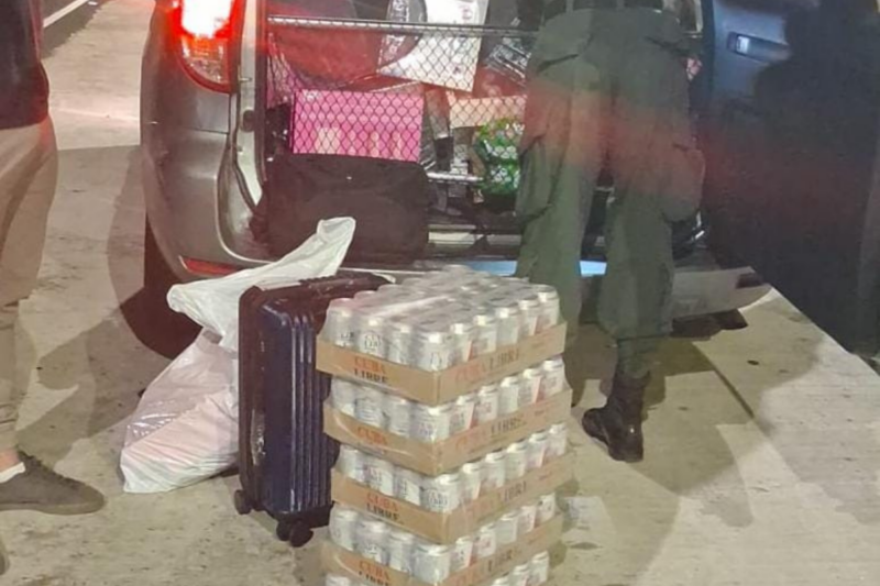 Licor de contrabando decomisado. Foto: MSP. 