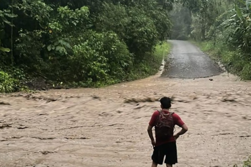 Inundaciones en Limón. Foto: corresponsal Manuel Zamora.