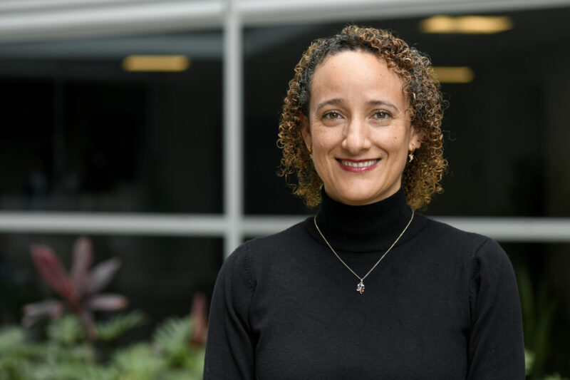 Dra. Leonora De Lemos, del Programa Aeroespacial de la UCR y actual vicerrectora de Vida Estudiantil
