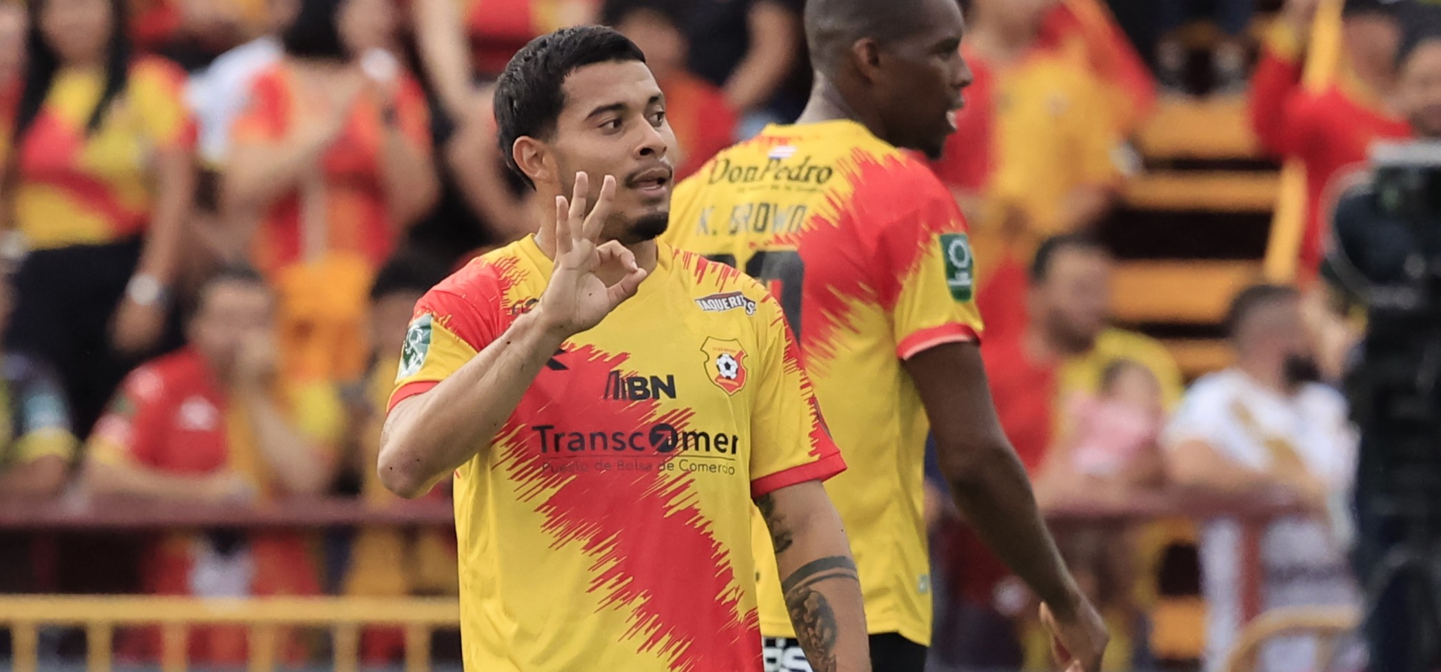 Ellos son los leñadores del fútbol tico