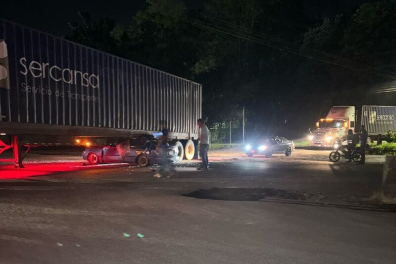 Aparatoso choque en la Ruta 32.