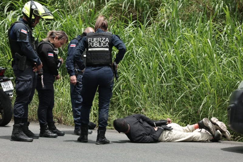 Sospechosos detenidos en Moravia. Foto: Wilbert Hernánde