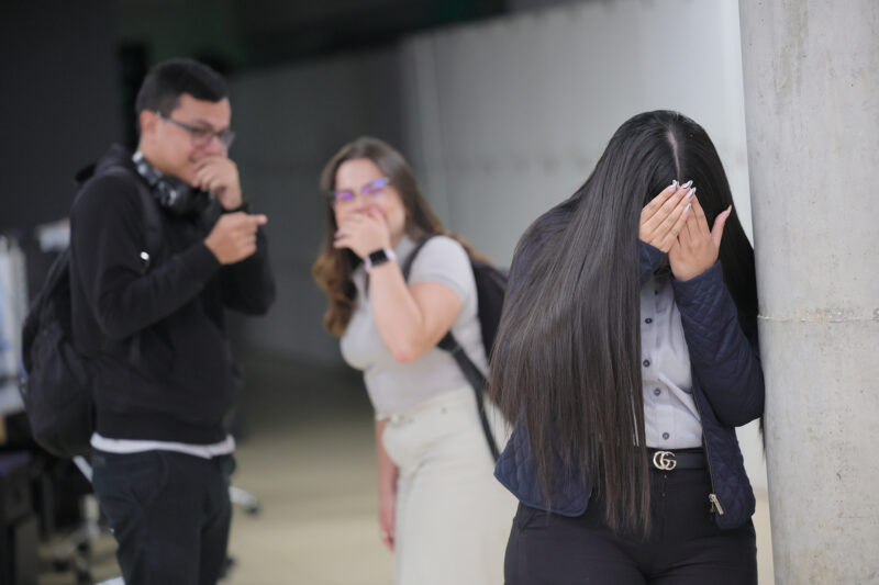 La psicóloga asegura que los universitarios también sufren intimidación.