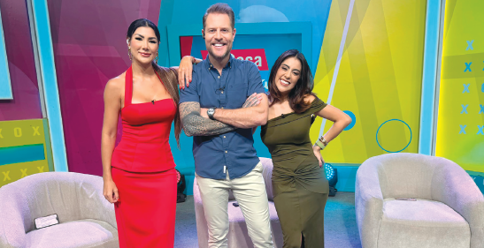 Junto a sus compañeras, Mauricio regresó tras el luto.