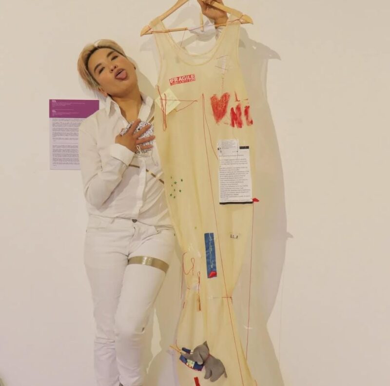 A través de un circuito de exposiciones interactivas la artista costarricense Man Yu celebra sus dos decadas de aniversario.