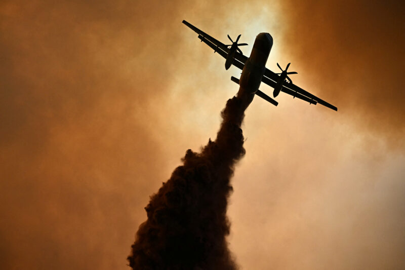 Incendio forestal en Francia. Foto: AFP.
