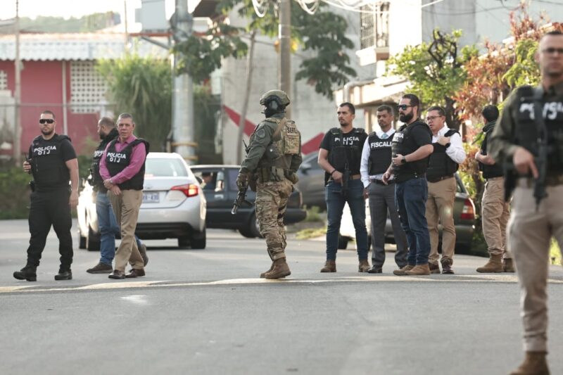 Operativo en la León XIII. Foto: Wilbert Hernández.