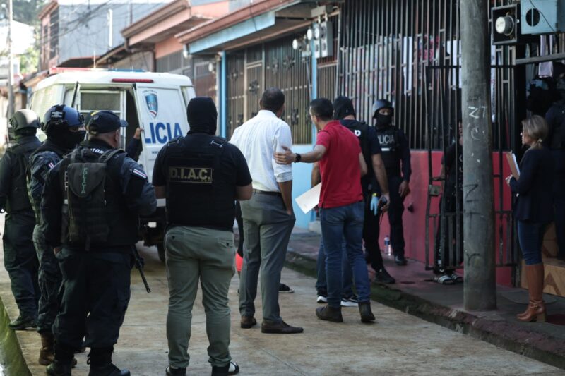 Operativo en Alajuela. Foto: Wilbert Hernández.
