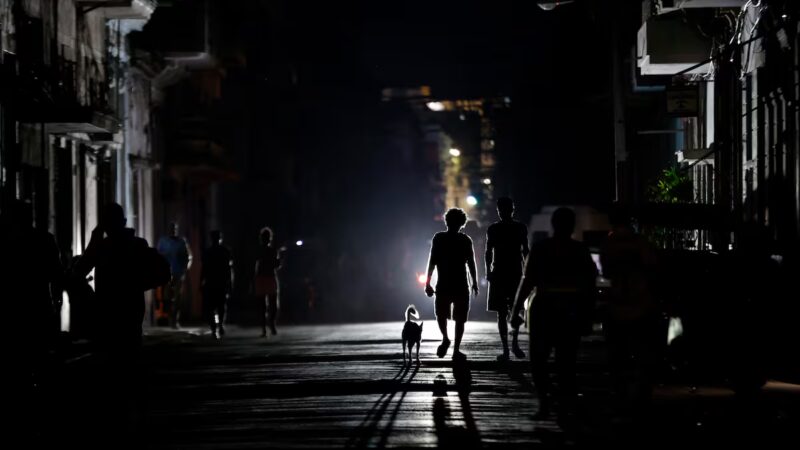 Apagón en Cuba. Foto: tomada de medios internacionales.