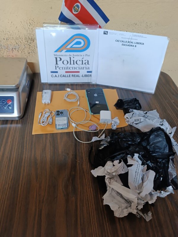 Decomisos en cárceles. Foto: Policía Penitenciaria. 