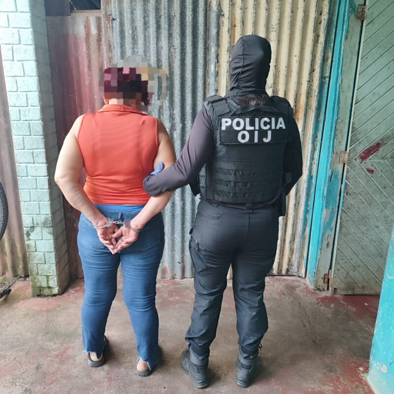 Sospechosa detenida en Pococí. Foto: OIJ.